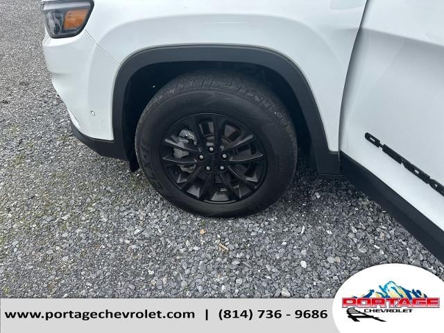 2023 Jeep Cherokee Altitude Lux 4x4