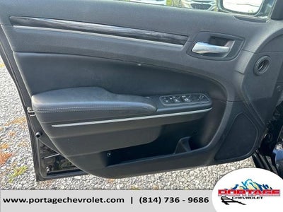 2022 Chrysler 300 Touring AWD