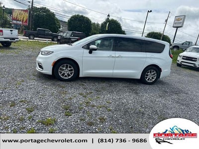 2023 Chrysler Pacifica Touring L