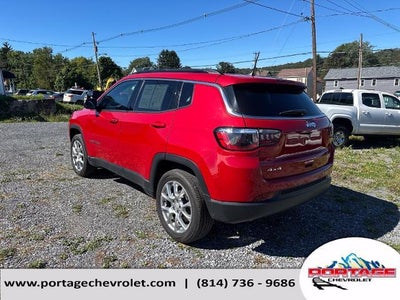 2023 Jeep Compass Latitude Lux FWD