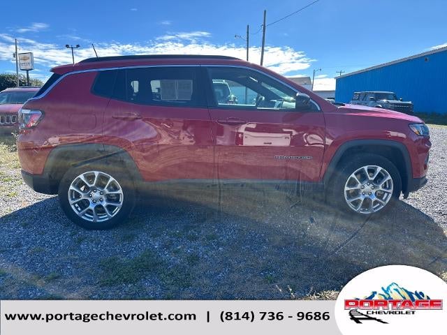 2023 Jeep Compass Latitude Lux FWD