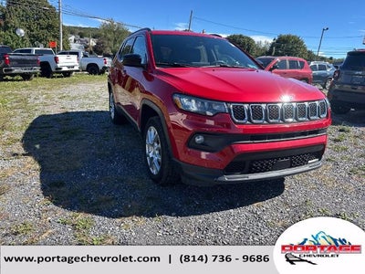 2023 Jeep Compass Latitude Lux FWD