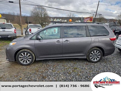2020 Toyota Sienna XLE Premium