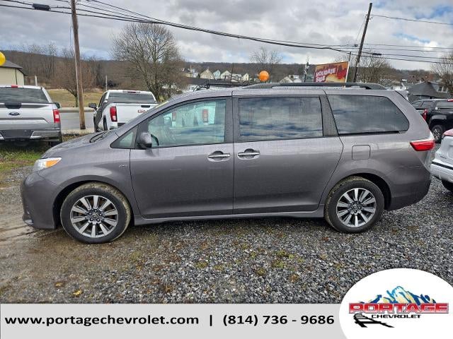 2020 Toyota Sienna XLE Premium