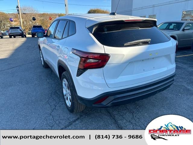 2025 Chevrolet Trax LS