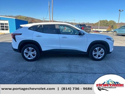 2025 Chevrolet Trax LS