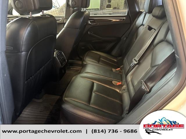 2018 Porsche Macan Base